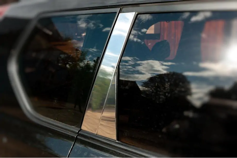 Nissan X-trail T31 2007–2014 Kromlister för dörrstolpar (8 st, rostfritt) Foto 5