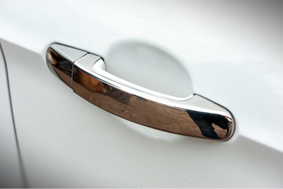 Ford Kuga 2008–2013 Dörrhandtagskåpor (4 st, rostfritt stål) Utan chip, OmsaLine - italienskt rostfritt stål Image