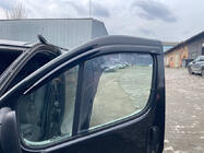 Opel Vivaro 2001–2015 Vindavvisare (2 st, Niken) foto 3