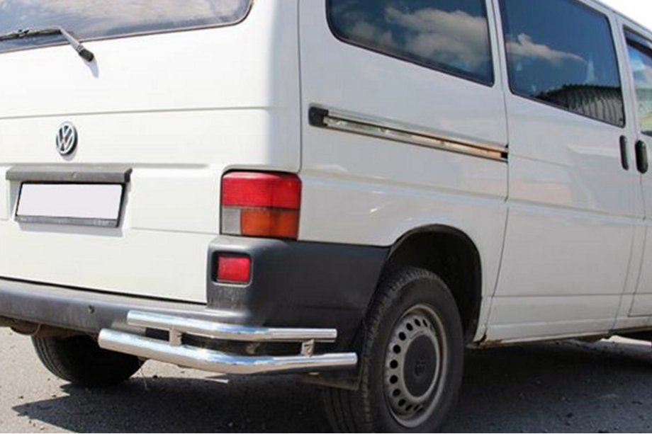 Volkswagen T4 Caravelle/Multivan 1990–2003 Bakre dubbla hörnskydd AK003-Double (2 st, rostfritt) Image