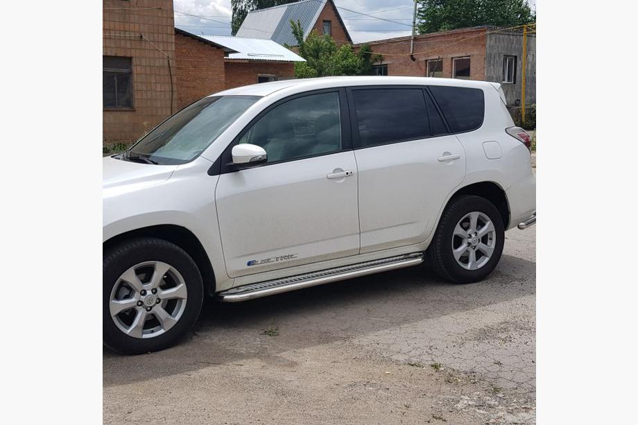 Toyota Rav 4 2006–2013 Sidosteg Premium (2 st, rostfritt) Image