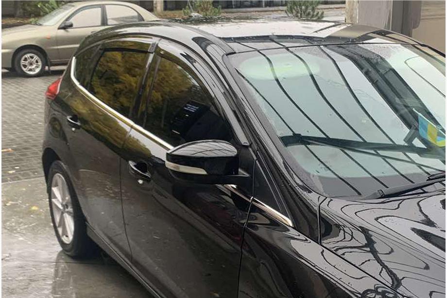 Ford Focus III 2011–2017 Nedre kromlister för fönster (8 st, rostfritt stål) Image