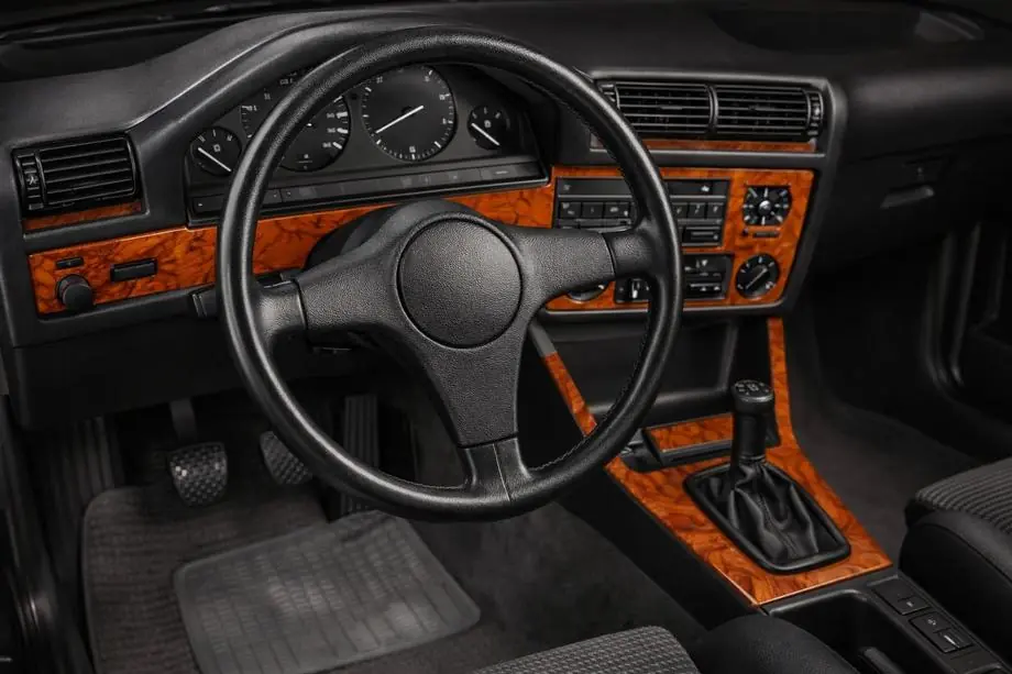 BMW 3-serie E30 1982–1994 Instrumentpanelskydd Image