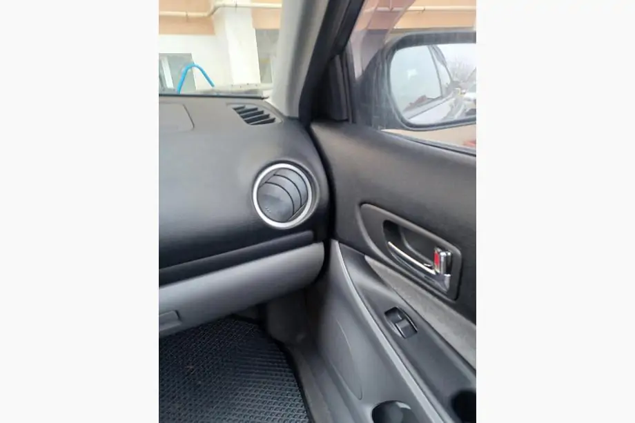 Mazda 6 2003–2008 Instrumentpanelskydd Foto 7