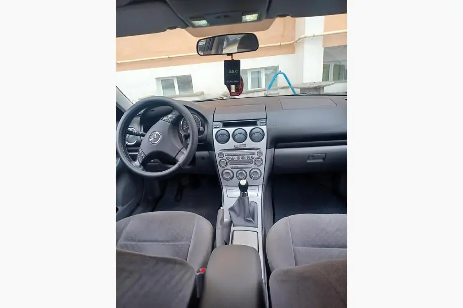 Mazda 6 2003–2008 Instrumentpanelskydd Foto 10