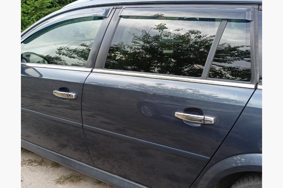 Opel Vectra C 2002–2008 Dörrhandtagsskydd (4 st, rostfritt stål) Foto 4