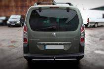 Peugeot Partner Tepee 2008–2018 Hörnramar för bakljus (2 st, plast) foto 2