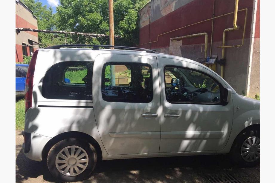 Renault Kangoo 2008–2020 Svarta takrails Foto 3