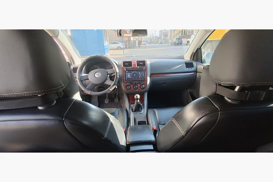 Volkswagen Jetta 2006–2011 Instrumentpanelskydd Foto 7