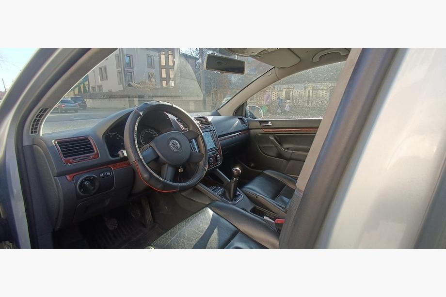 Volkswagen Jetta 2006–2011 Instrumentpanelskydd Foto 8