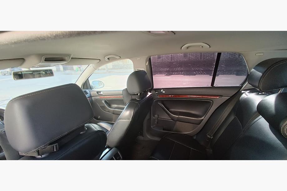 Volkswagen Jetta 2006–2011 Instrumentpanelskydd Foto 9
