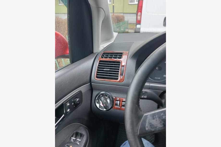 Volkswagen Touran 2003–2010 Instrumentpanelskydd Foto 9