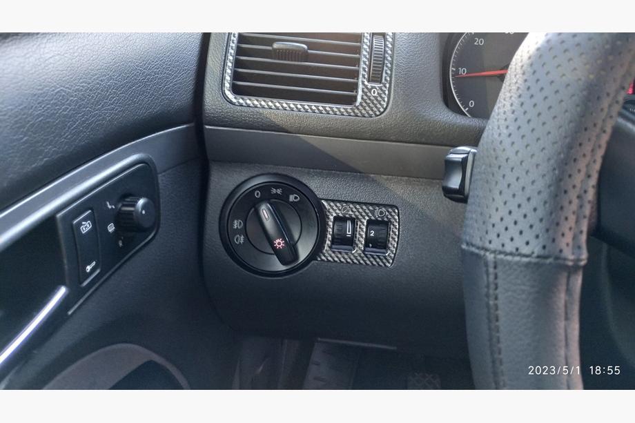 Volkswagen Touran 2003–2010 Instrumentpanelskydd Foto 14