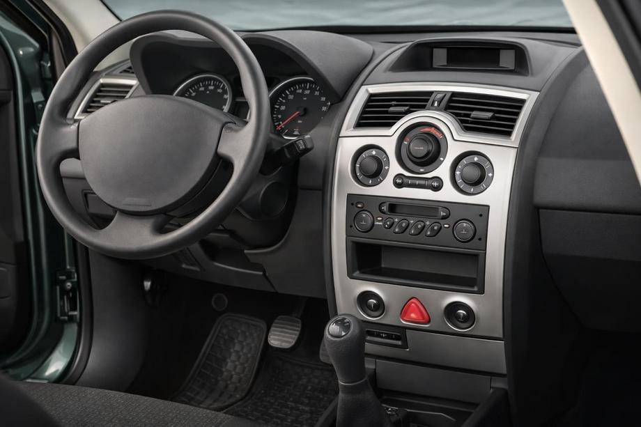 Renault Megane II 2004–2009 Instrumentpanelslister, 6 delar (Meric, Turkiet) Image
