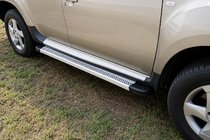 Dacia Duster 2008–2018 Sidosteg Maya V2 (2 st, aluminium) foto 1