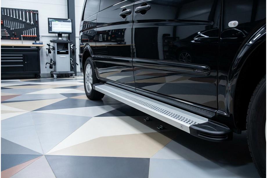 Mercedes Viano 2004–2014 Sidosteg Maya V2 (2 st, aluminium) Image
