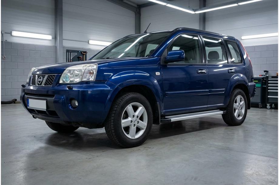 Nissan X-trail T30 2002–2007 Sidosteg Maya V2 (2 st, aluminium) Image