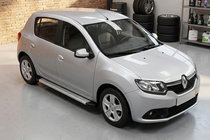 Renault Sandero 2013–2022 Sidosteg Maya V2 (2 st, aluminium) foto 1