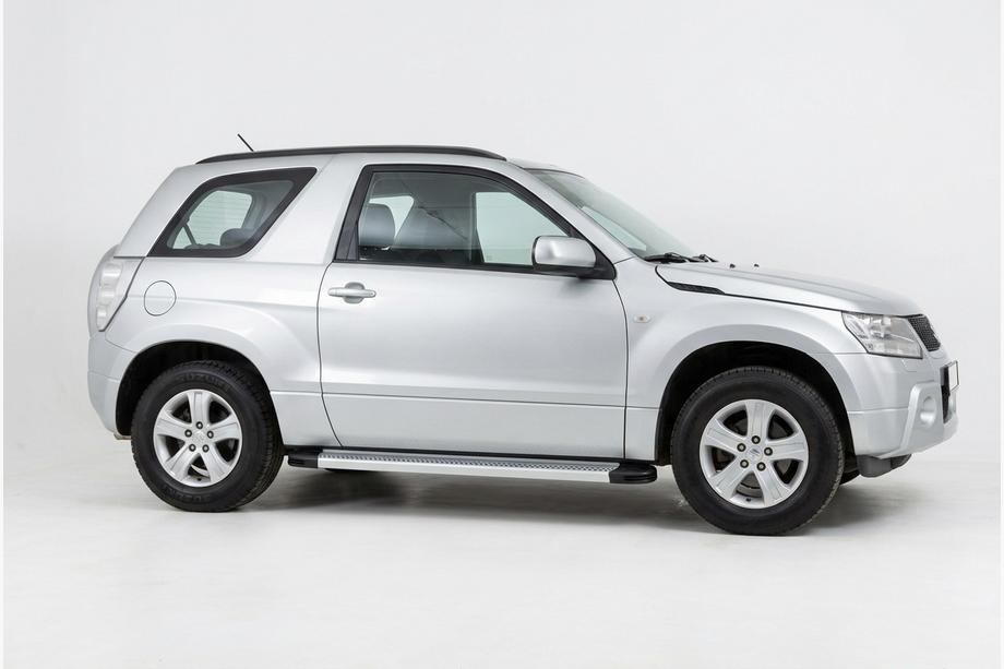 Suzuki Grand Vitara 2005–2017 Sidosteg Maya V2 (2 st, aluminium) Image