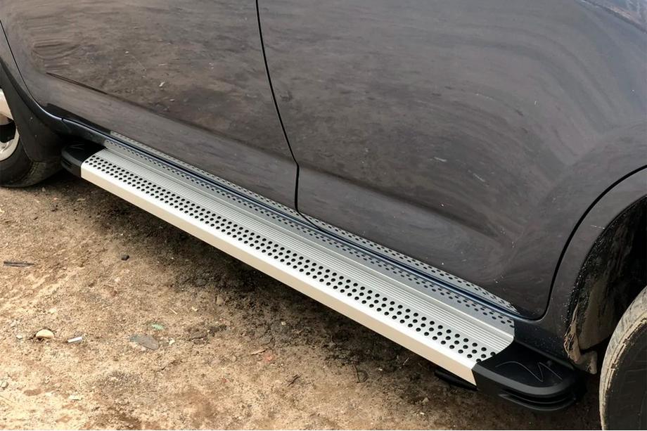 Toyota Rav 4 2006–2013 Sidosteg Maya V2 (2 st, aluminium) Image