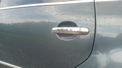 Skoda Superb 2001–2009 Handtagsskydd med perforering (4 st, rostfritt stål) foto 5