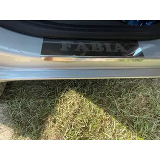 Instegslister Carmos (4 st, rostfritt stål) Skoda Fabia 2007–2014 foto 1