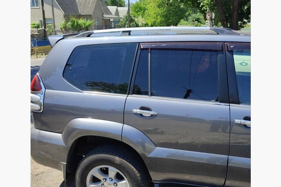 Toyota Land Cruiser Prado 120 2002–2009 Kromade turkiska takrails Plastfötter Image