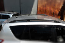 Toyota Rav 4 2006–2013 Svarta turkiska takrails Kort hjulbas, plastfötter foto 6