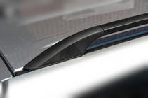 Toyota Rav 4 2006–2013 Svarta turkiska takrails Kort hjulbas, plastfötter foto 9