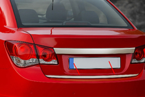 Chevrolet Cruze 2009–2015 Rostfri lastskyddslist för bagageluckans kant HB, Carmos – turkiskt rostfritt stål foto 2
