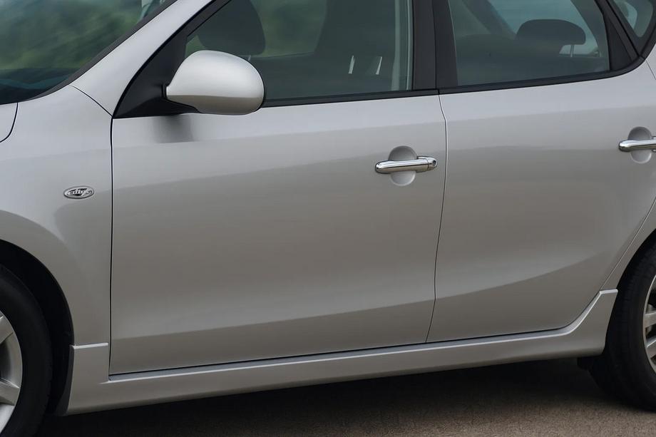 Hyundai I-30 2007–2011 Dörrhandtagsskydd (4 st, rostfritt stål) Image