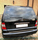 Mercedes ML W163 1997–2005 List ovanför registreringsskylten (rostfritt stål) foto 1