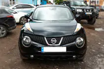 Nissan Juke 2010–2019 Rostfria lister för framlyktor (2 st) foto 4