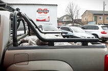 Volkswagen Amarok 2010–2022 Flakbåge (svart) foto 1
