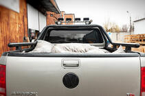 Volkswagen Amarok 2010–2022 Flakbåge (svart) foto 3