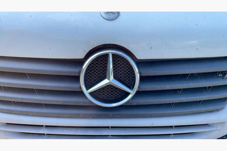 Mercedes Sprinter W901/902/903/904/905 1995–2006 Främre emblem (Turkiet, 18 cm) Foto 4