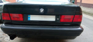 BMW 5-serie E34 1988–1995 Kolfiberemblem, Turkiet (82 mm) foto 4