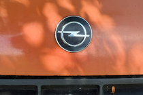 Opel Vectra A 1987–1995 Emblem (Turkiet) Fram med fasning (75 mm) foto 1