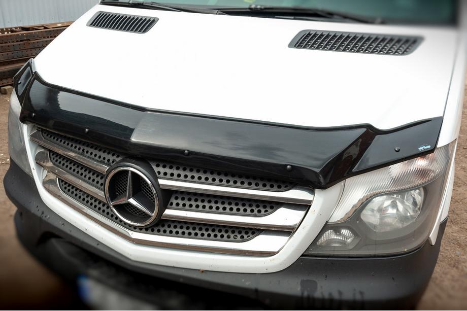 Mercedes Sprinter W906 2006–2018 Huvdeflektor 2013+ (V1, EuroCap) Foto 1