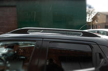 Nissan Juke 2010–2019 Takrails Skyport (svarta) foto 8