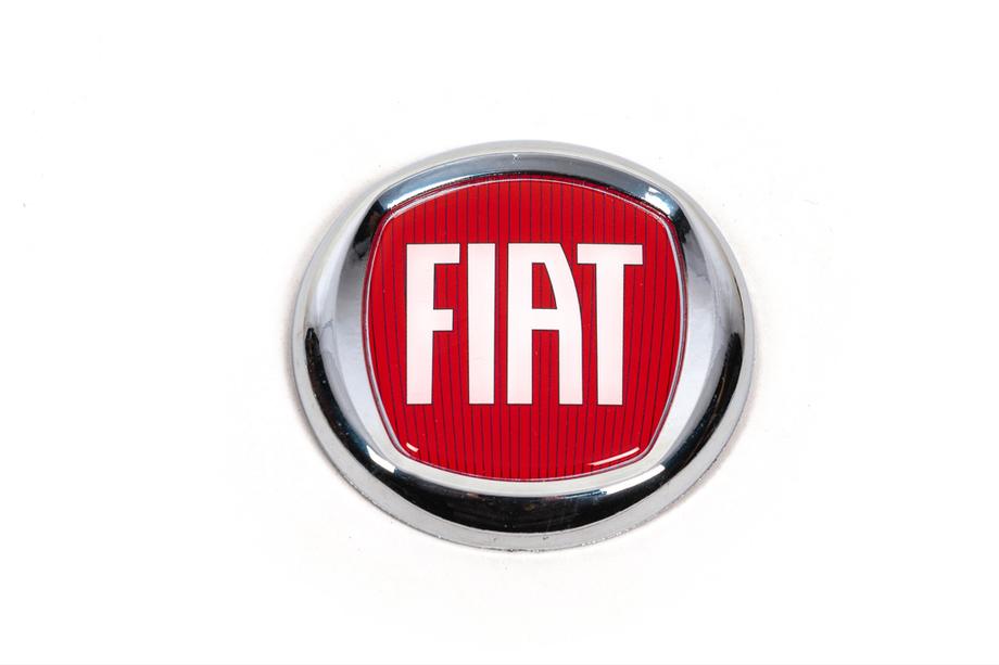 Fiat Självhäftande emblem V1 (röd) 85 mm Image