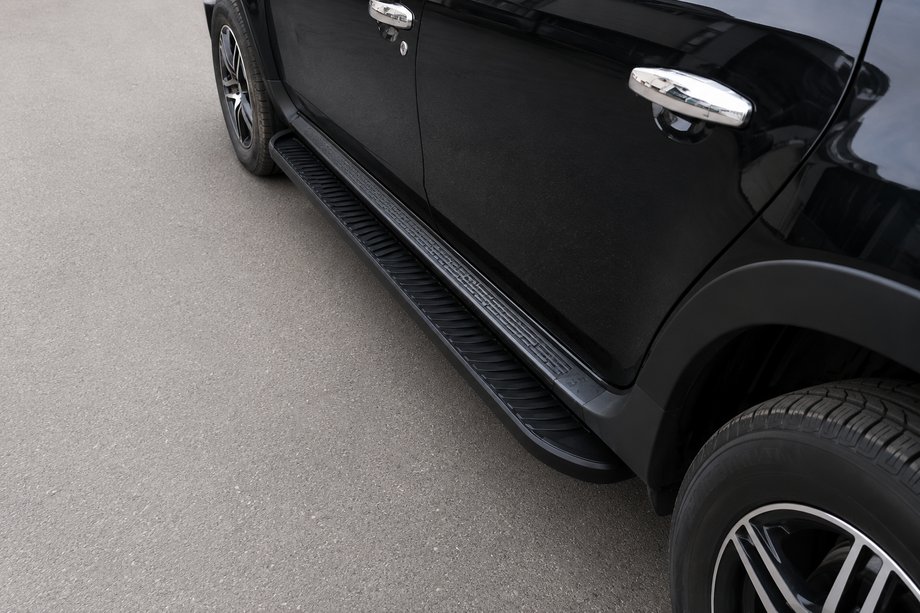 Dacia Duster 2008–2018 Sidosteg Tayga V1 Black (2 st, aluminium) Image