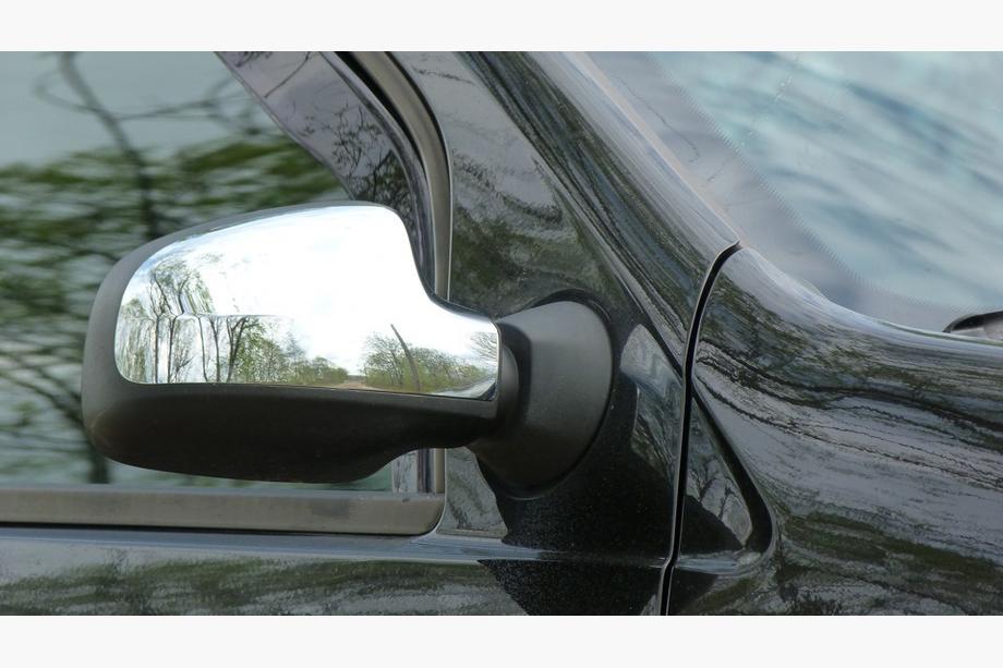 Renault Duster 2008–2017 Kromade spegelkåpor, övre del – variant 2 (2 st) Image
