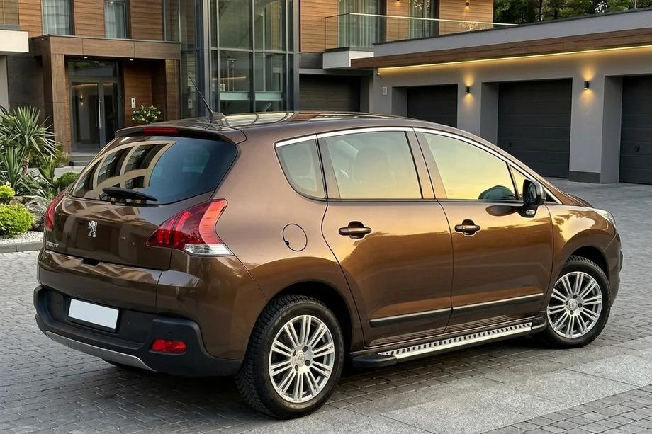 Peugeot 3008 2008–2016 Sidosteg Line (2 st, aluminium) 2014-2016 Image