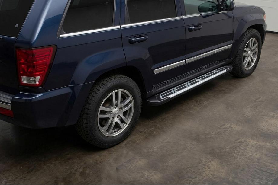 Jeep Grand Cherokee WK 2004–2010 Sidosteg Sunrise (2 st, aluminium) Image