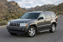 Jeep Grand Cherokee WK 2004–2010 Sidosteg RedLine V1 (2 st, aluminium) foto 1