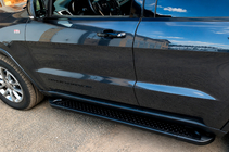 Jeep Grand Cherokee WK2 2010–2021 Sidosteg Allmond Black (2 st, aluminium) foto 2