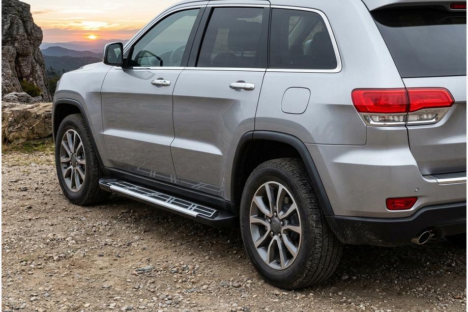Jeep Grand Cherokee WK2 2010–2021 Sidosteg Sunrise (2 st, aluminium) Image