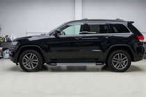Jeep Grand Cherokee WK2 2010–2021 Sidosteg Rainbow (2 st, aluminium) foto 1