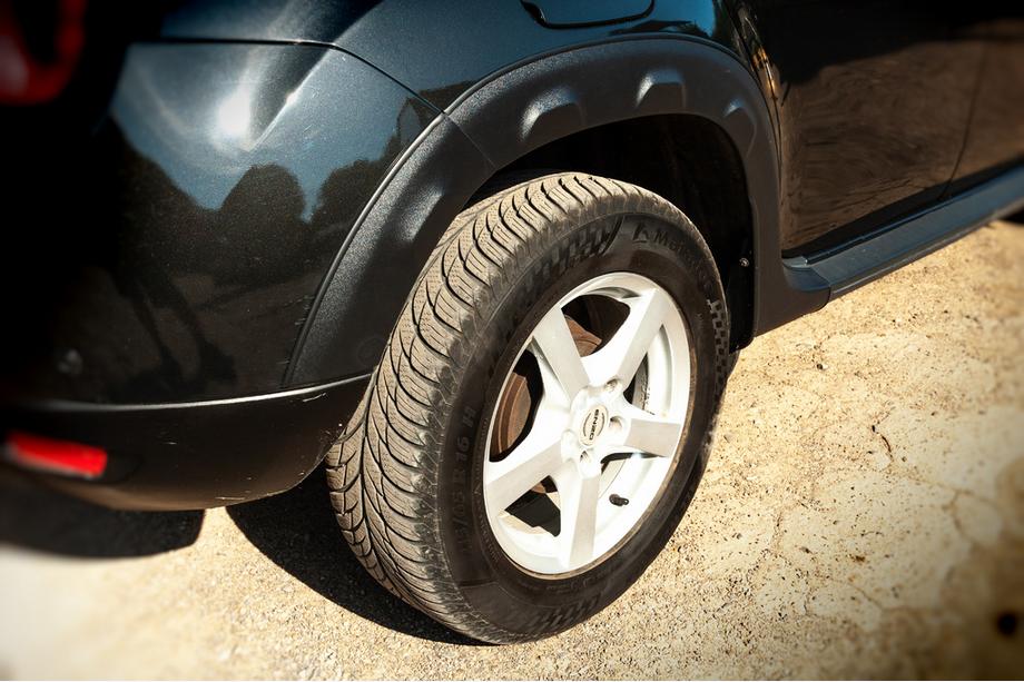 Renault Duster 2008–2017 Skärmbreddare med utskott (8 st, ABS) Foto 7